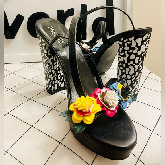 Flower Heels - Picture 5 of 6